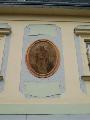 barokn medailon s obrazem sv.Josefa na pamtkov chrnnm mlnu p.12/III na Nmst U Sask brny, foto: D.Borek, jen 2004